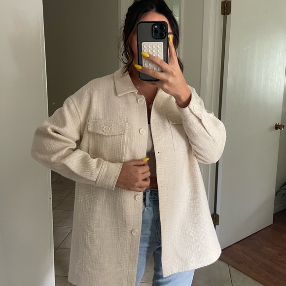 Cream Shacket - Picture 3 of 7